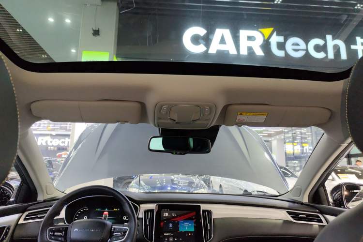 Used Roewe i6 MAX 2020 300TGI Automatic Cool & Stylish Skyroof Edition
