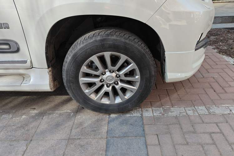 Used Toyota Prado 2018 3.5L Automatic TX-L with Rear-Mounted Spare Tire
