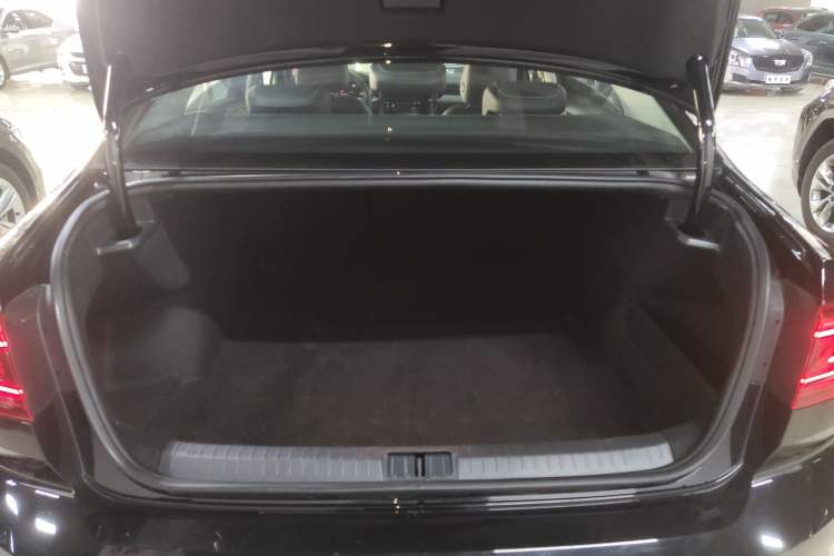 Used Volkswagen Magotan 2025 Zhongxiang Version 280TSI DSG Comfort Edition
