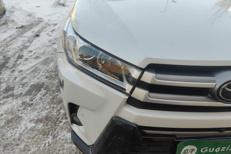 Used Toyota Highlander 2018 2.0T Four-Wheel Drive Luxury Version 7 Seats China VI Standard