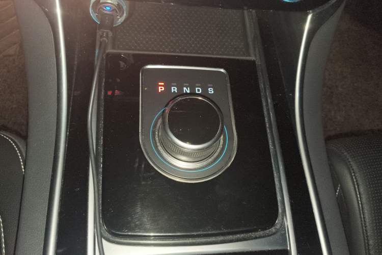 Used Jaguar XE 2017 2.0T 200 PS R-Sport