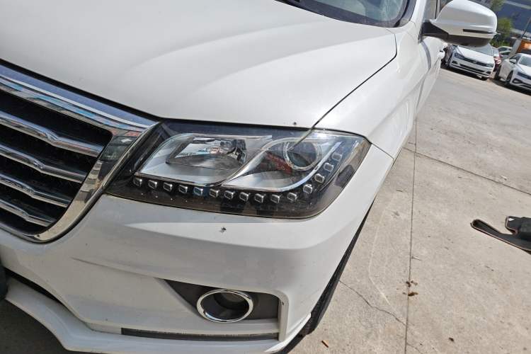 Used Haval H2 2017 Red-Label 1.5T Automatic Two-Wheel Drive Luxury Model
