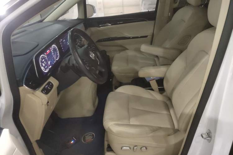 Used Buick GL8 2022 ES Landtrek 653T Luxury Edition
