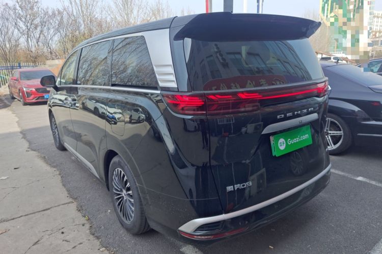 Used Denza D9 2022 DM-i 1040 Prestige Model