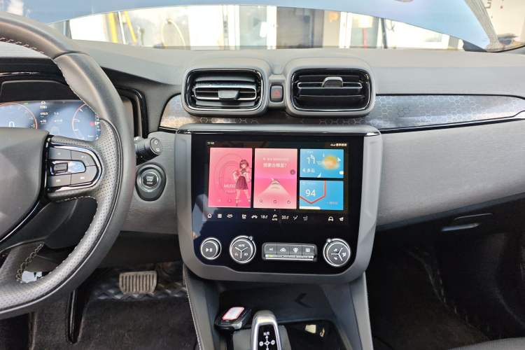 Used Lynk & Co 02 Hatchback 2022 2.0TD Pro
