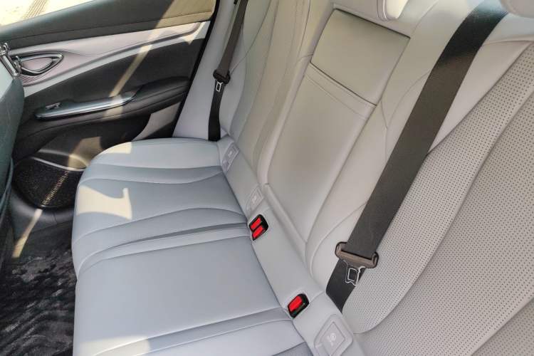 Used BYD Seal 2023 DM-i 1.5L 121km Luxury Model