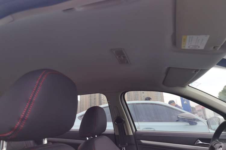 Used Volkswagen Gran Lavida 2017 1.6L Automatic Fashion Edition
