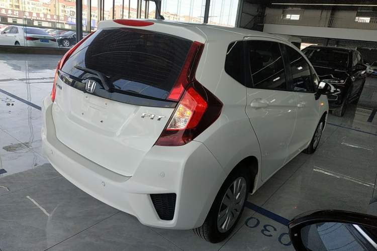 Used Honda Fit 2016 1.5L LXS CVT Comfort Sunroof Version
