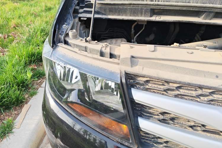 Used JAC Refine M3 2019 PLUS Maker Edition 1.8L Luxury Model Right Front Headlight