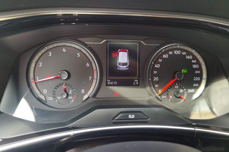 Used Volkswagen Tayron 2020 330TSI Two-Wheel Drive Luxury Smart Connectivity Version Odometer Close Up