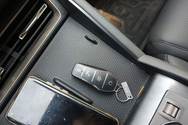 Used BYD Qin L 2024 DM-i 80KM Beyond Model Interior 1