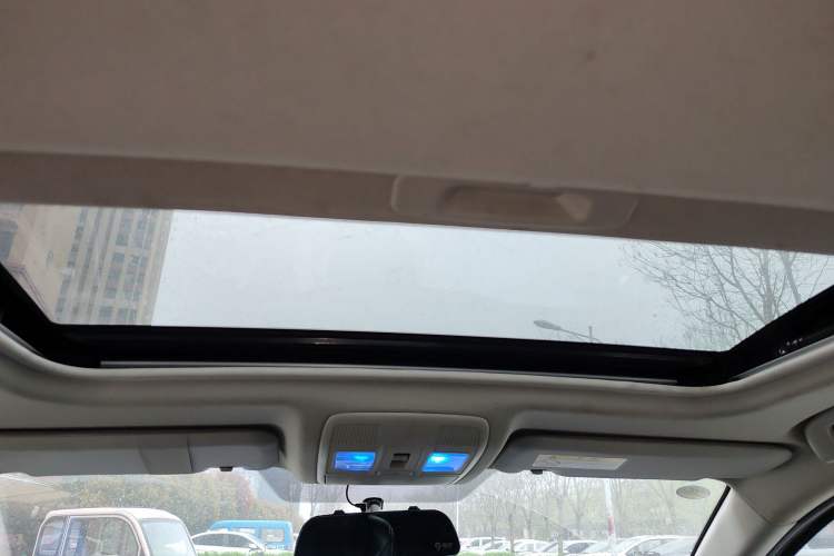 Used Mazda 3 Axela 2017 Sedan 1.5L Automatic Luxury Model Emission Standard China V
