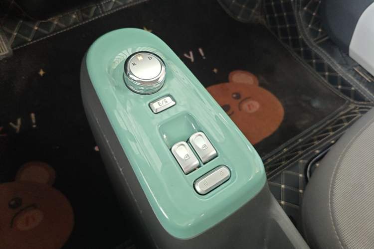 Used CHANGAN NEVO Lumin 2025 205km Refreshing Edition
