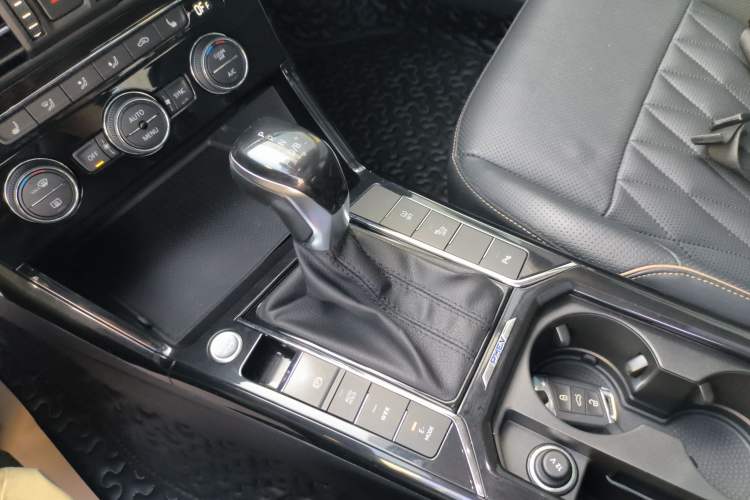 Used Volkswagen Passat New Energy 2019 430 PHEV Hybrid Luxury Edition
