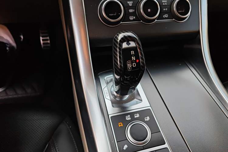Used Land Rover Range Sport 2016 3.0 SC V6 HSE DYNAMIC Gear Lever