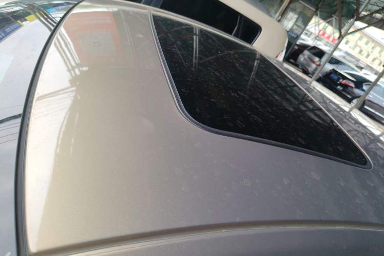 Used Buick Regal 2015 1.6T Elite Tech Model Roof