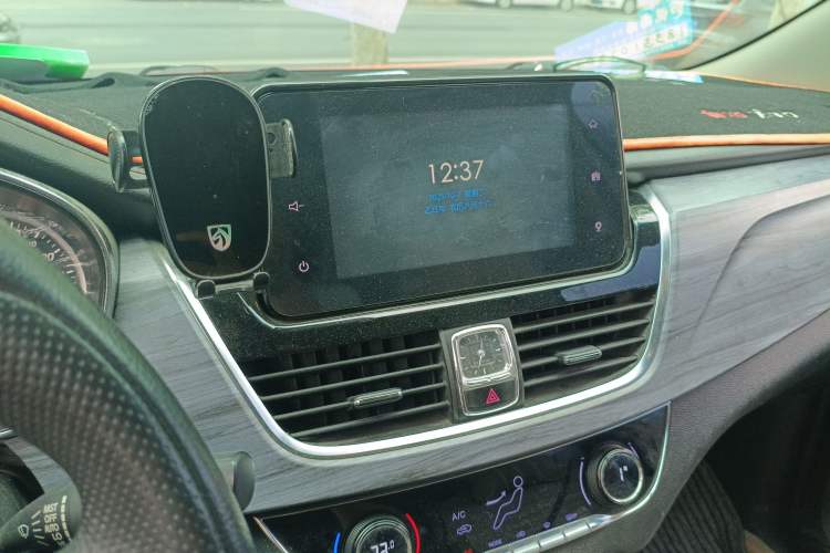 Used Baojun 730 2017 1.5T DCT Flagship Model 7 Seats China V Emission Standard