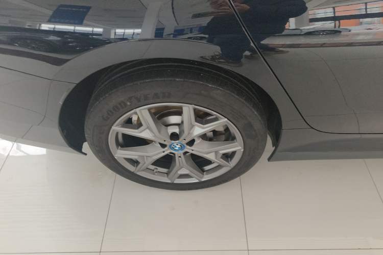 Used BMW i3 2022 eDrive 35 L
