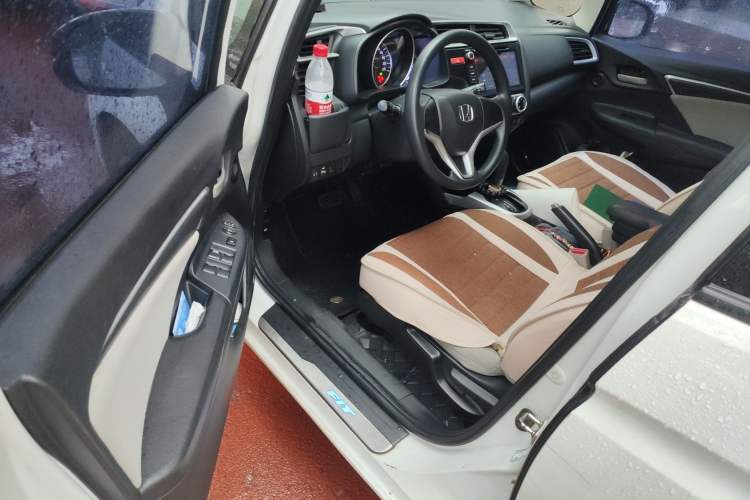 Used Honda Fit 2014 1.5L EX CVT Elite Model
