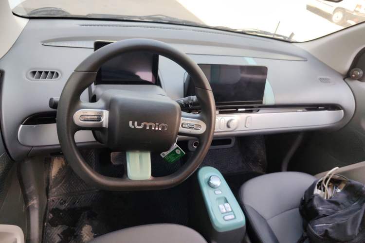 Used CHANGAN NEVO Lumin 2023 301km Honey Dew Edition
