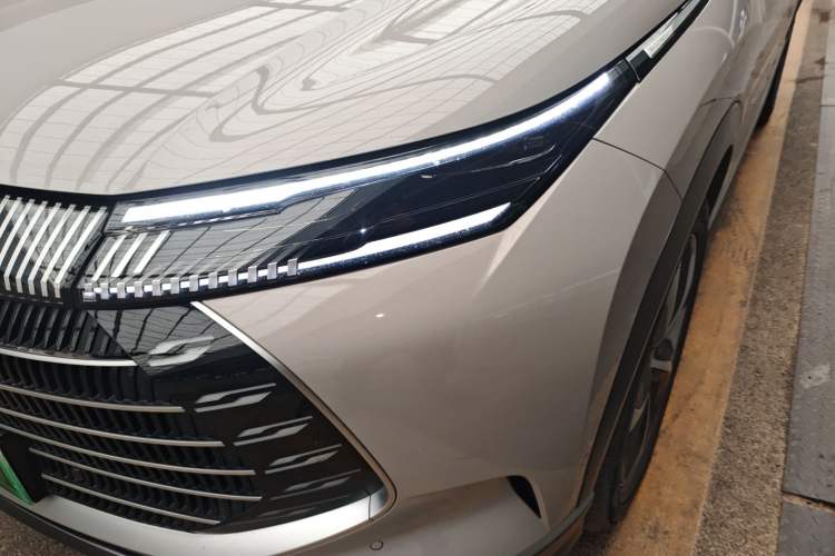 Used BYD Frigate 07 2023 DM-p 175 km Four-Wheel Drive Navigation Model