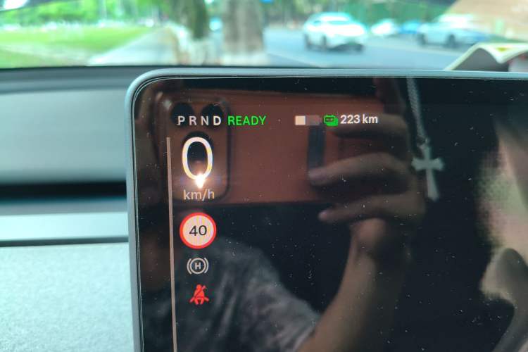 Used Tesla Model Y 2024 Long-Range All-Wheel-Drive Version Instrument Cluster