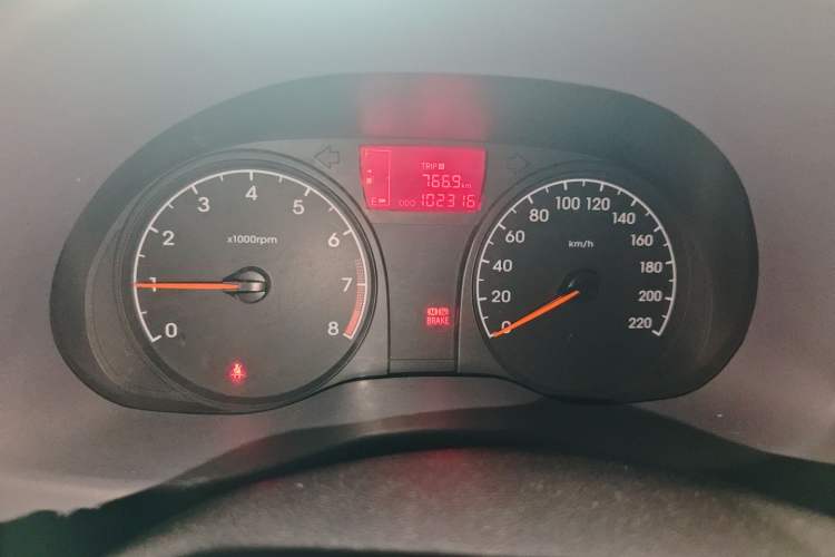 Used Hyundai Verna (older generation) 2016 1.4L Manual Smart GLS Trim Instrument Cluster