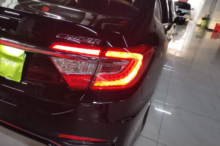 Used Honda Crider 2016 1.8L CVT Luxury Edition Exterior 3