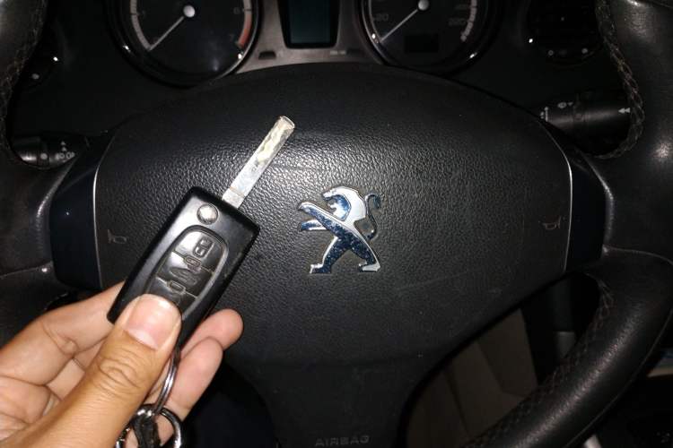 Used Peugeot 408 2013 2.0L Automatic Comfort Edition
