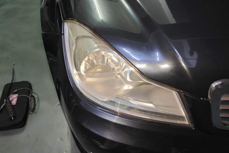 Used Mercedes-Benz C-Class 2010 C 180K Classic model Right Front Headlight