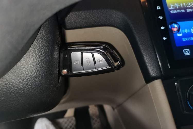 Used Volkswagen Santana 2015 1.6L Automatic Comfort Edition