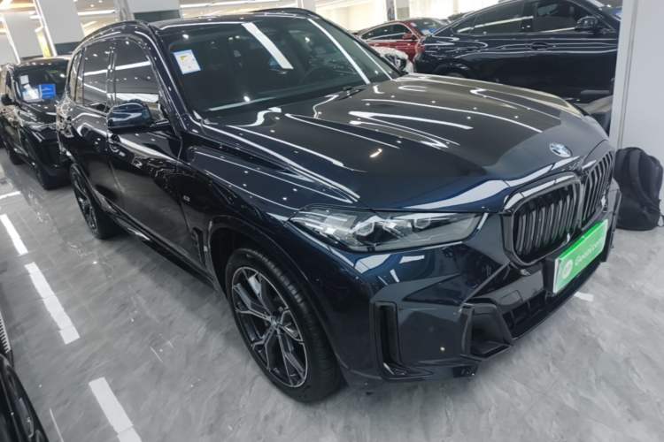 Used BMW X5 2023 xDrive 30Li Luxury M Sport Night Edition Package
