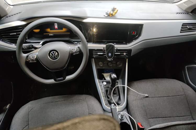Used Volkswagen Polo 2023 Plus 1.5L Automatic Colorful Tech Edition Center Console