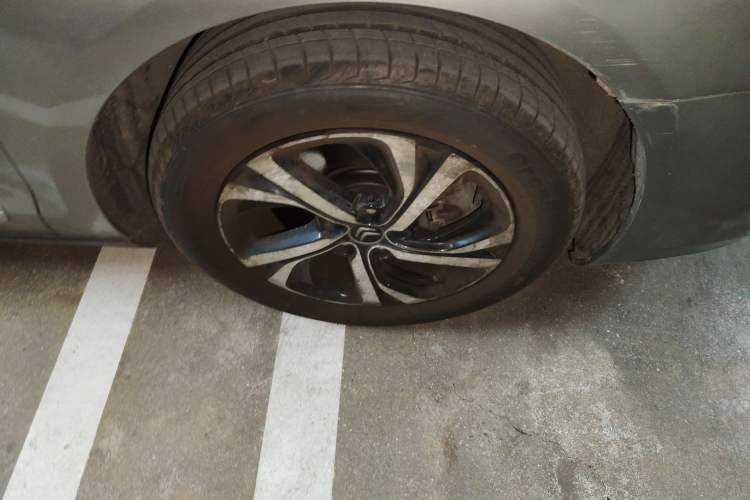 Used Citroen C5 2017 350THP Automatic Luxury Model Exterior 7