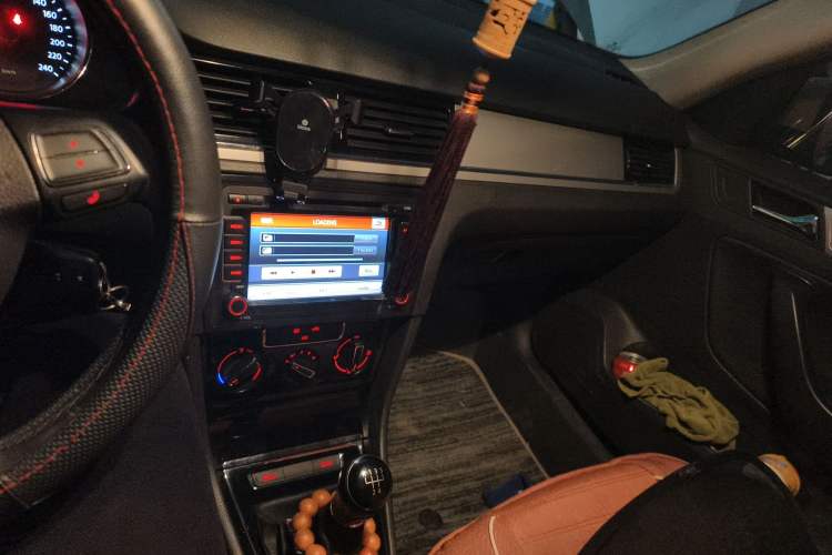 Used Volkswagen Bora 2015 Zhuihui Edition 1.6L Manual Comfort Model
