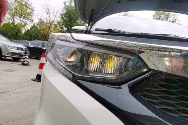 Used Honda Crider 2019 180 Turbo CVT Comfort Version China VI Right Front Headlight