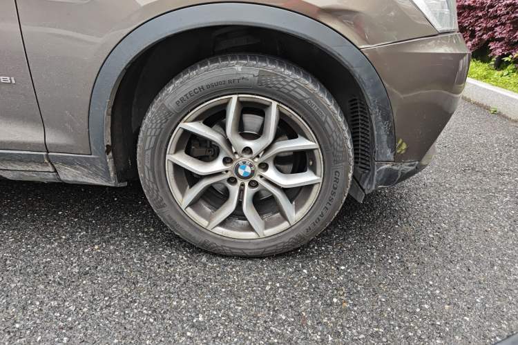Used BMW X3 2013 Restyled xDrive28i Leading Edition Right Front Wheel Hub