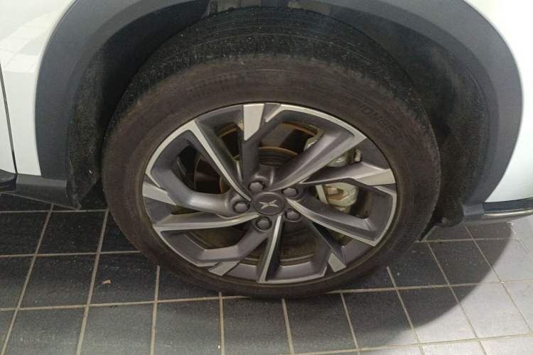 Used XPeng G3 2022 G3i 520G+ Right Front Wheel Hub