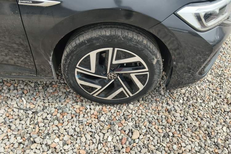 Used Volkswagen Sagitar 2023 200TSI DSG Excellence Edition Right Front Wheel Hub