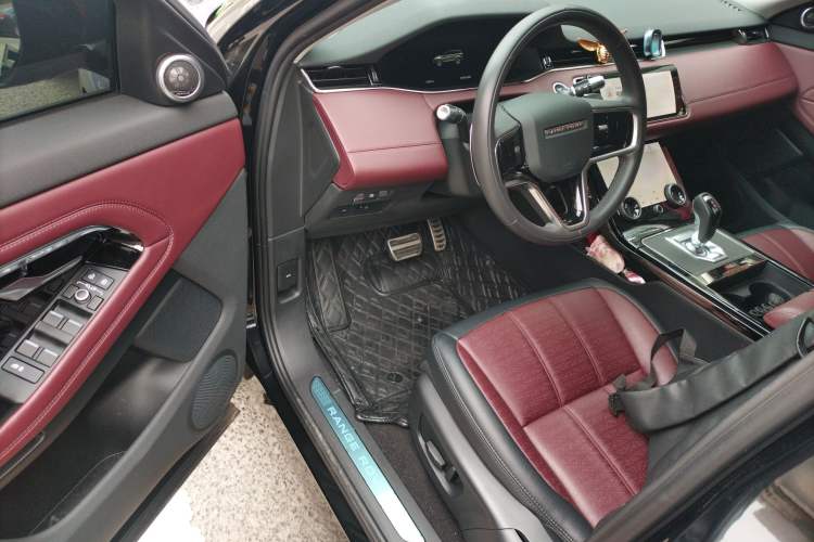 Used Land Rover Range Evoque 2021 Range Rover Velar L 249PS R-Dynamic First Edition Driver Seat