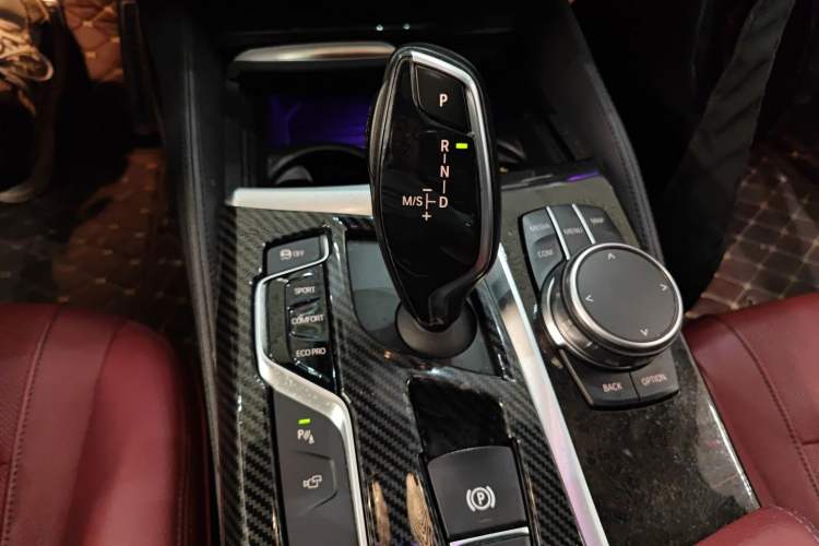 Used BMW 5 Series 2018 Restyled 530Li Luxury Edition M Sport Package
