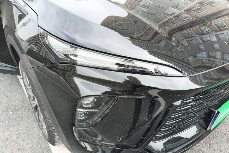 Used Buick Envision 2025 Encore Plus 28T Two-Wheel-Drive Platinum Edition