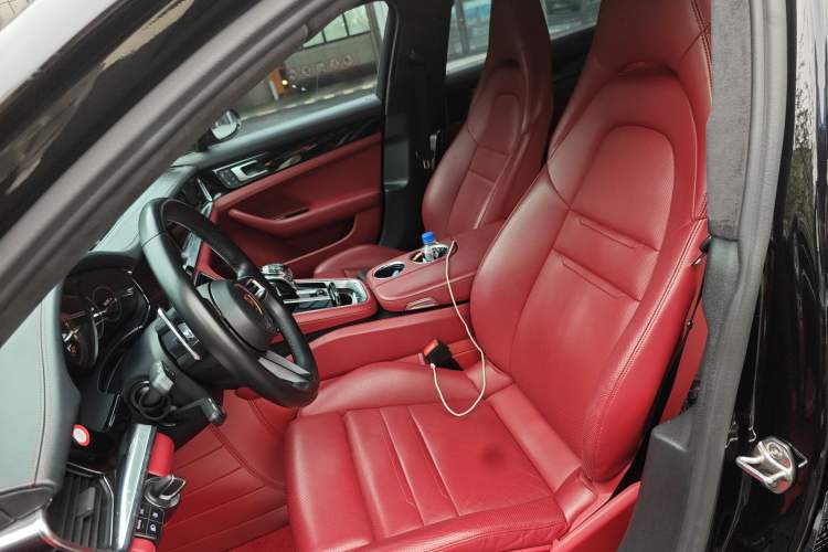 Used Porsche Panamera 2022 Panamera Executive Long Wheelbase 2.9T Left Front Seat