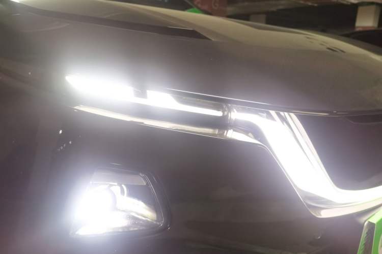 Used Mazda EZ-60 2025 Model Range-Extended 200 Max