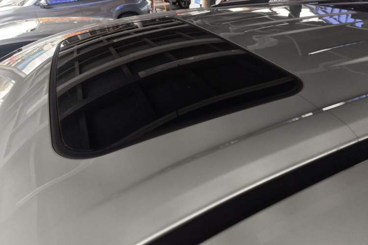 Used Toyota Granvia 2024 2.5L Hybrid Prestige PLUS Edition Roof