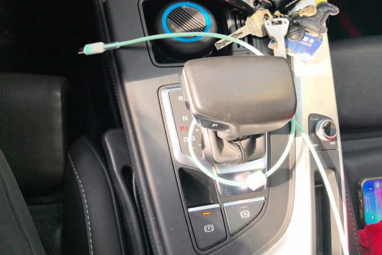 Used Audi A4L 2022 40 TFSI Luxury Dynamic Model
