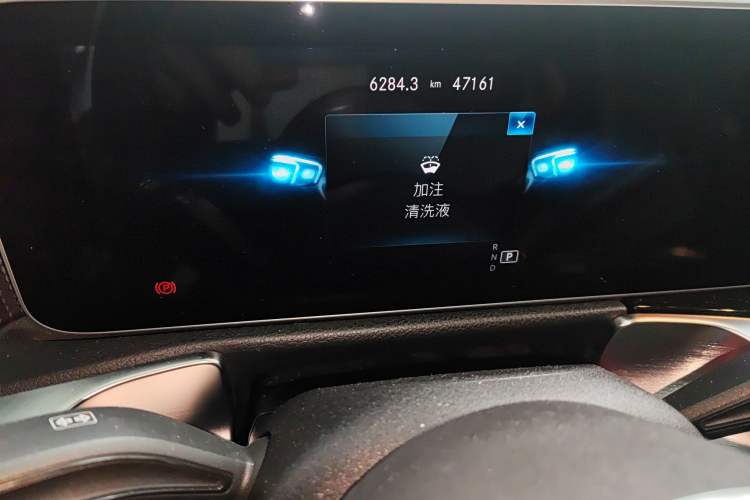 Used Mercedes-Benz GLB 2020 GLB 200 Dynamic Edition Odometer Close Up