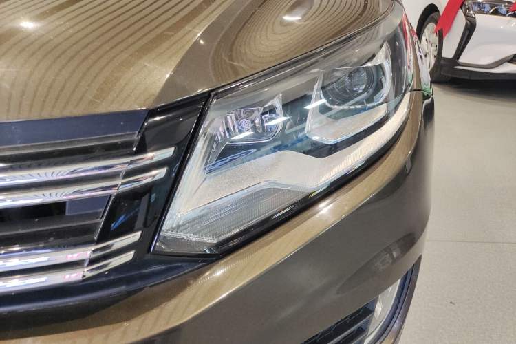 Used Volkswagen Tiguan L 2016 280TSI Automatic Two-Wheel-Drive Silk Road Style Edition