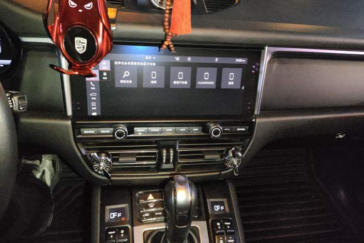 Used Porsche Macan 2018 Macan 2.0T Audio And AC Panel