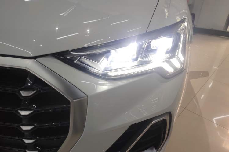 Used Audi Q3 2022 40 TFSI Fashion Dynamic Model